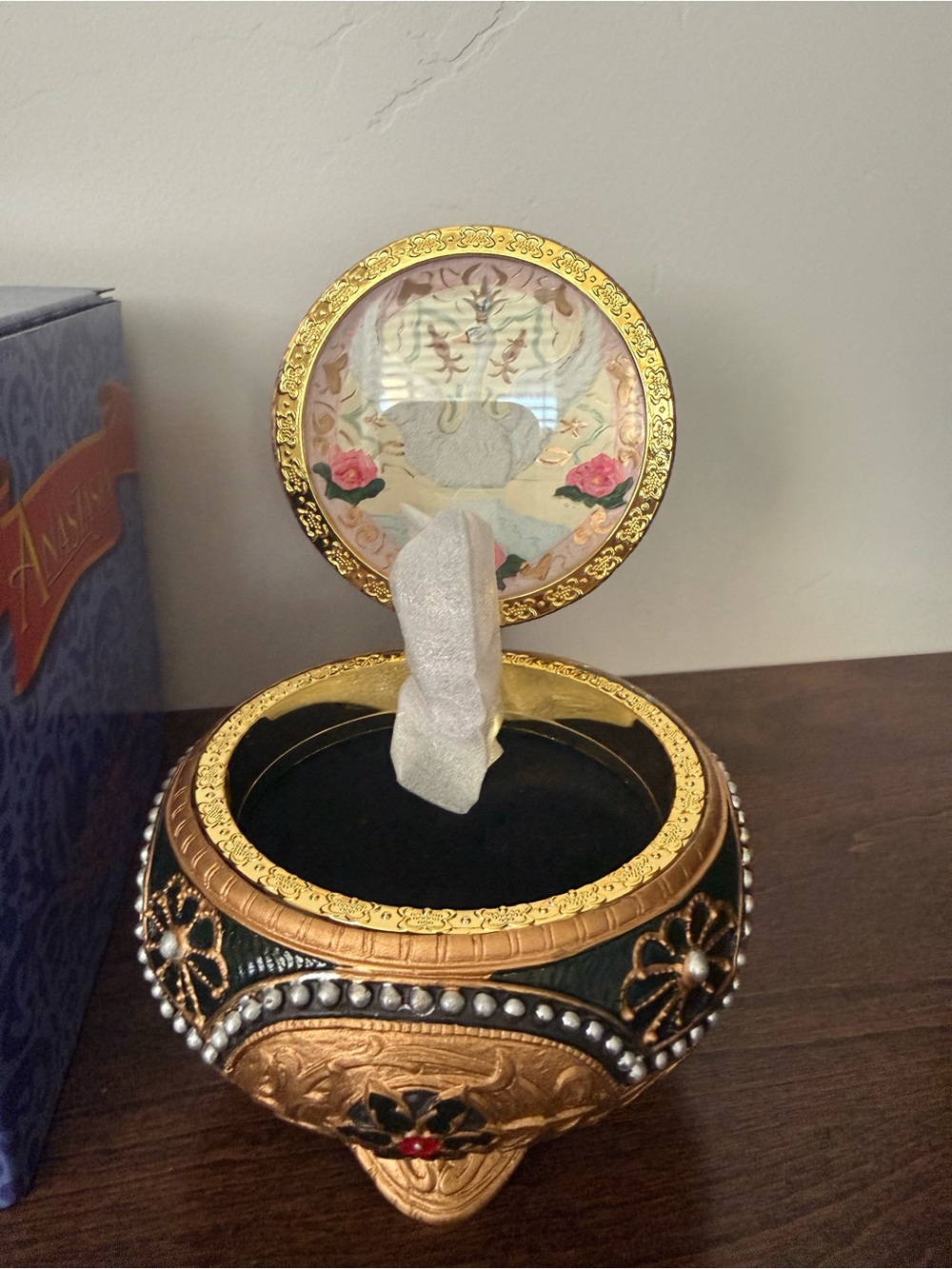 Anastasia San Francisco Music Box Company Music Box 1992 - MINT - Picture 10 of 11